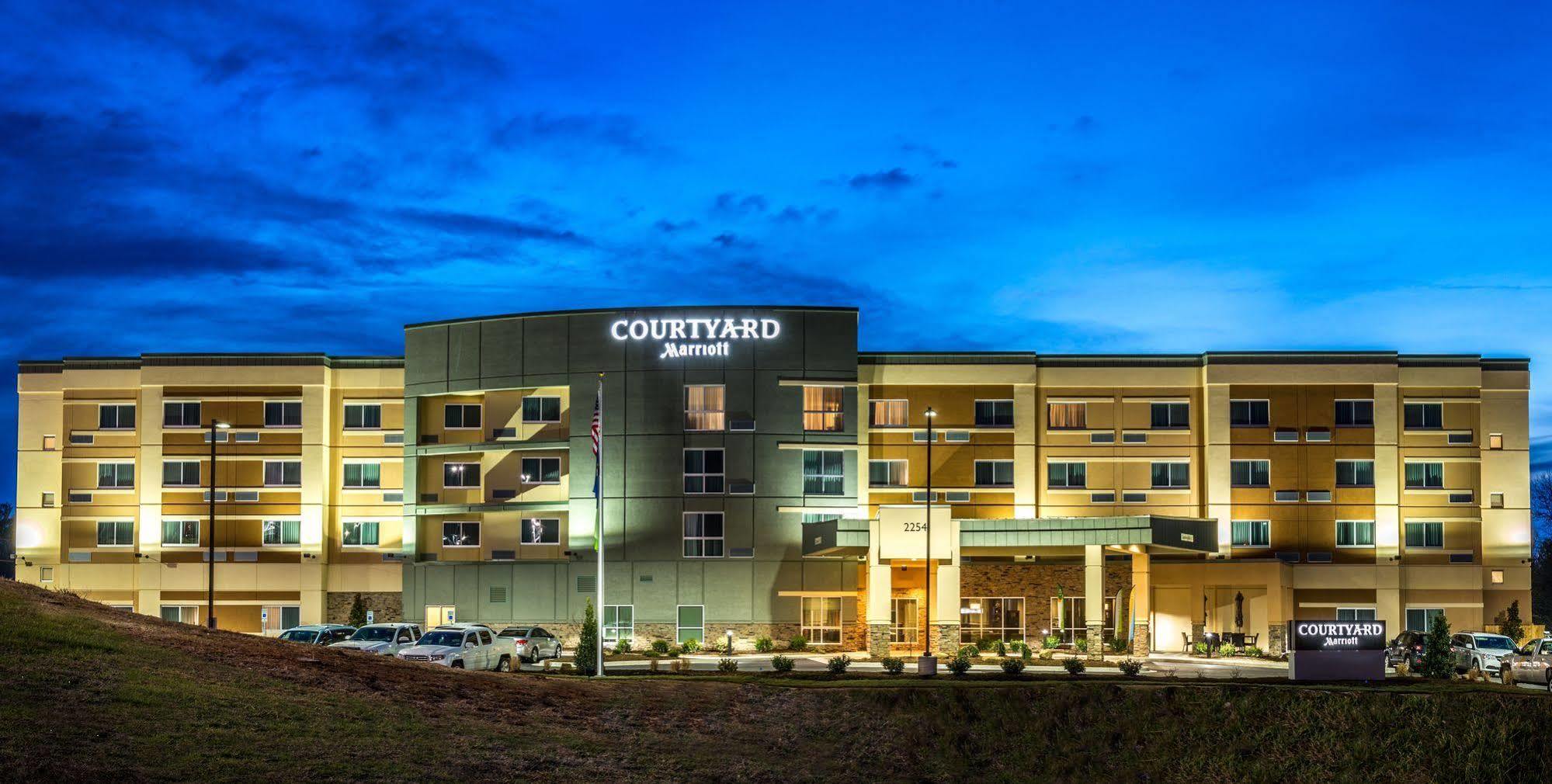 Courtyard By Marriott Somerset Exterior photo
